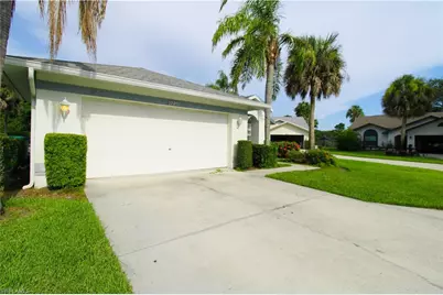 10201 Regent Cir, Naples, FL 34109 - Photo 2