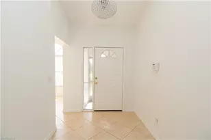 10201 Regent Cir, Naples, FL 34109 - Photo 16