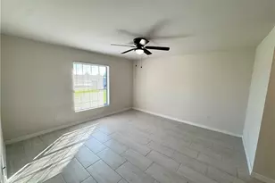 2001 SW 4th St, Cape Coral, FL 33991 - Photo 6