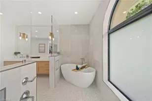 207 Monterey Dr, Naples, FL 34119 - Photo 22