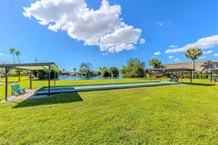 124 Versailles Cir, Naples, FL 34112 - Photo 18