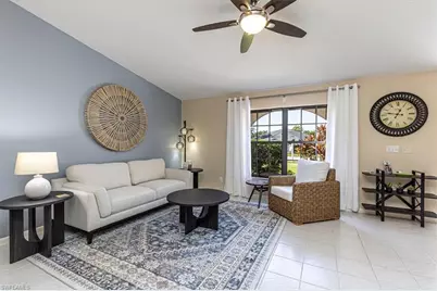 124 Versailles Cir, Naples, FL 34112 - Photo 4