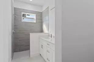 506 Trinity St E, Lehigh Acres, FL 33974 - Photo 10