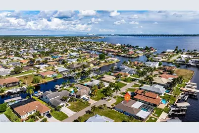 1911 SE 32nd Ter, Cape Coral, FL 33904 - Photo 2