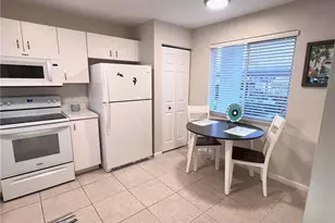 1051 Eastham Way, Naples, FL 34104 - Photo 8