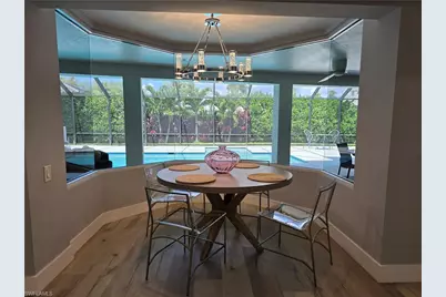 557 Parkwood Ln, Naples, FL 34103 - Photo 10