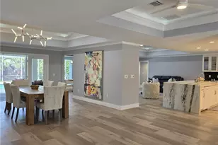 557 Parkwood Ln, Naples, FL 34103 - Photo 6