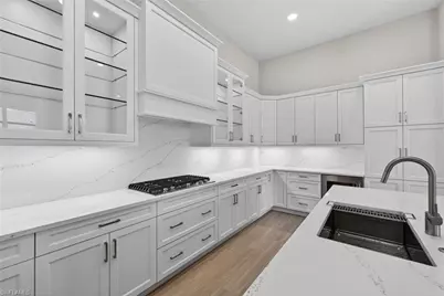 9712 Moonflower Ln, Naples, FL 34114 - Photo 16