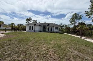 2648 24th Ave SE, Naples, FL 34117 - Photo 16