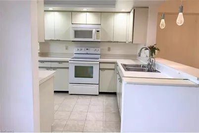 7360 Saint Ives Way #2205, Naples, FL 34104 - Photo 10