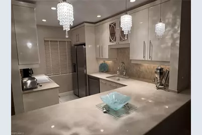 1666 Osprey Ave #203, Naples, FL 34102 - Photo 4