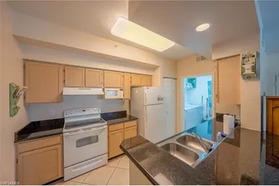 4720 Saint Croix Ln #121, Naples, FL 34109 - Photo 4