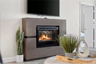 9380 Gulf Shore Dr #402, Naples, FL 34108 - Photo 16