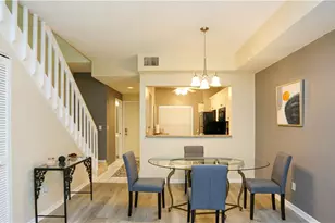 1044 Woodshire Ln, Naples, FL 34105 - Photo 6