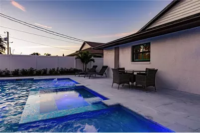 668 104th Ave N, Naples, FL 34108 - Photo 4