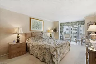 4401 Gulf Shore Blvd N, Naples, FL 34103 - Photo 16