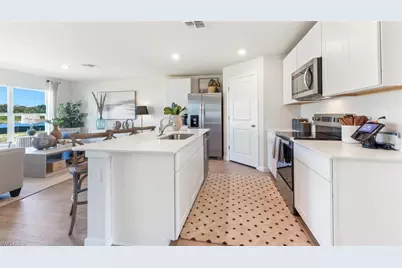 745 Switchboard Ln W, Lehigh Acres, FL 33976 - Photo 6