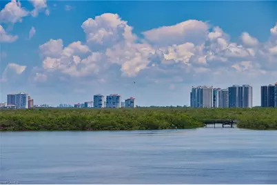 60 Seagate Dr #402, Naples, FL 34103 - Photo 2