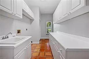 2092 Imperial Cir, Naples, FL 34110 - Photo 38