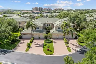 658 Vintage Reserve Cir S, Naples, FL 34119 - Photo 2