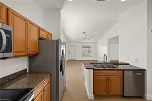 6254 Vista Garden Way, Naples, FL 34112 - Photo 12