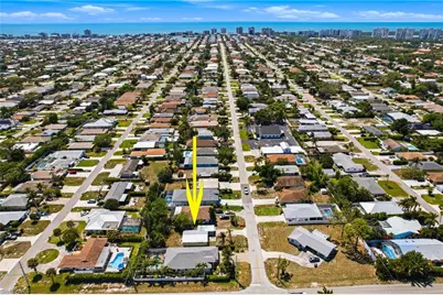 794 107th Ave N, Naples, FL 34108 - Photo 2
