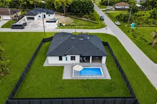 764 Clancy St E, Lehigh Acres, FL 33974 - Photo 4