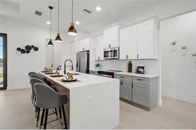 1721 NW 2nd St, Cape Coral, FL 33993 - Photo 8