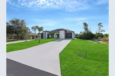 5119 24th St SW, Lehigh Acres, FL 33973 - Photo 2
