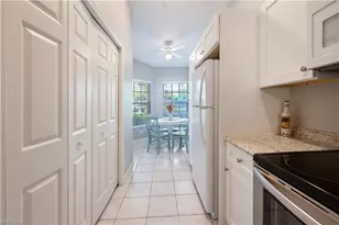 367 Dover Pl, Naples, FL 34104 - Photo 10