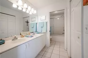 367 Dover Pl, Naples, FL 34104 - Photo 14