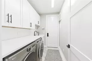 2179 Canary Island Cove, Naples, FL 34119 - Photo 32
