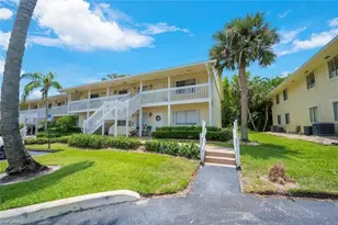 4625 Bayshore Dr, Naples, FL 34112 - Photo 2
