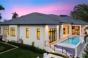 444 Orchid Dr, Naples, FL 34102 - Photo 8
