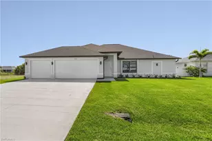 3302 SW 8th Pl, Cape Coral, FL 33914 - Photo 2