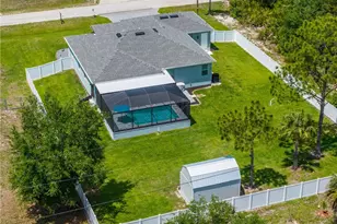 908 Hibiscus Ave, Lehigh Acres, FL 33972 - Photo 44