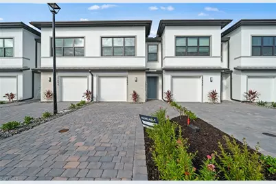 27897 Radiant Ct, Bonita Springs, FL 34135 - Photo 1