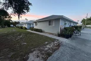 2550 Tropicana Blvd, Naples, FL 34116 - Photo 2