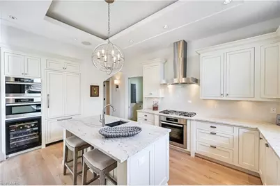 42 6th St S, Naples, FL 34102 - Photo 24