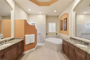 8907 Shenendoah Cir, Naples, FL 34113 - Photo 22