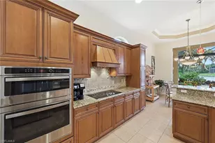 8907 Shenendoah Cir, Naples, FL 34113 - Photo 20