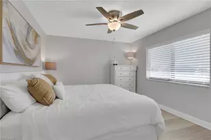 10475 Gulf Shore Dr, Naples, FL 34108 - Photo 16