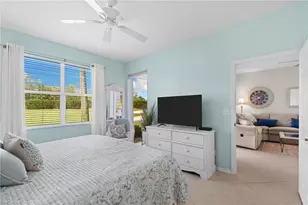 2335 Carrington Ct, Naples, FL 34109 - Photo 16