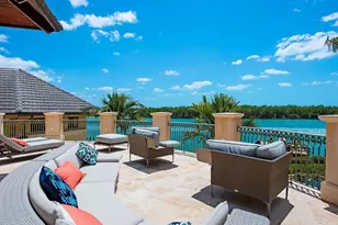 840 Admiralty Parade E, Naples, FL 34102 - Photo 12