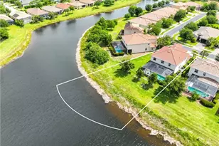 2446 Heydon Cir E, Naples, FL 34120 - Photo 6