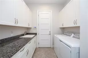 6466 Warwick Ave, Naples, FL 34113 - Photo 18