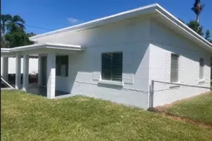 74 Victoria Dr, North Fort Myers, FL 33917 - Photo 2