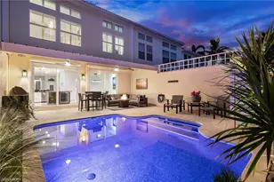 1070 5th St S, Naples, FL 34102 - Photo 20