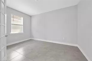 1073 Tranquil Brk Dr, Naples, FL 34114 - Photo 16