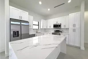 4283 10th St NE, Naples, FL 34120 - Photo 4